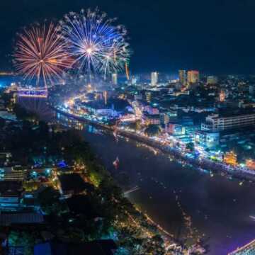 Beautiful,panoramic,view,light,of,chiang,mai,city,in,loy